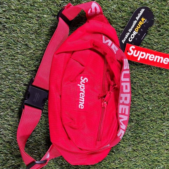 NWT Supreme Waist Crossbody Bag Fanny Pack SS18 Red - Picture 5 of 5